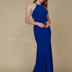 Sleeveless High Neckline Long Evening Dress Q131